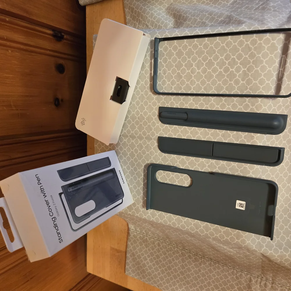 Samsung Galaxy Z Fold4 Standing Cover with Pen - Moss Green